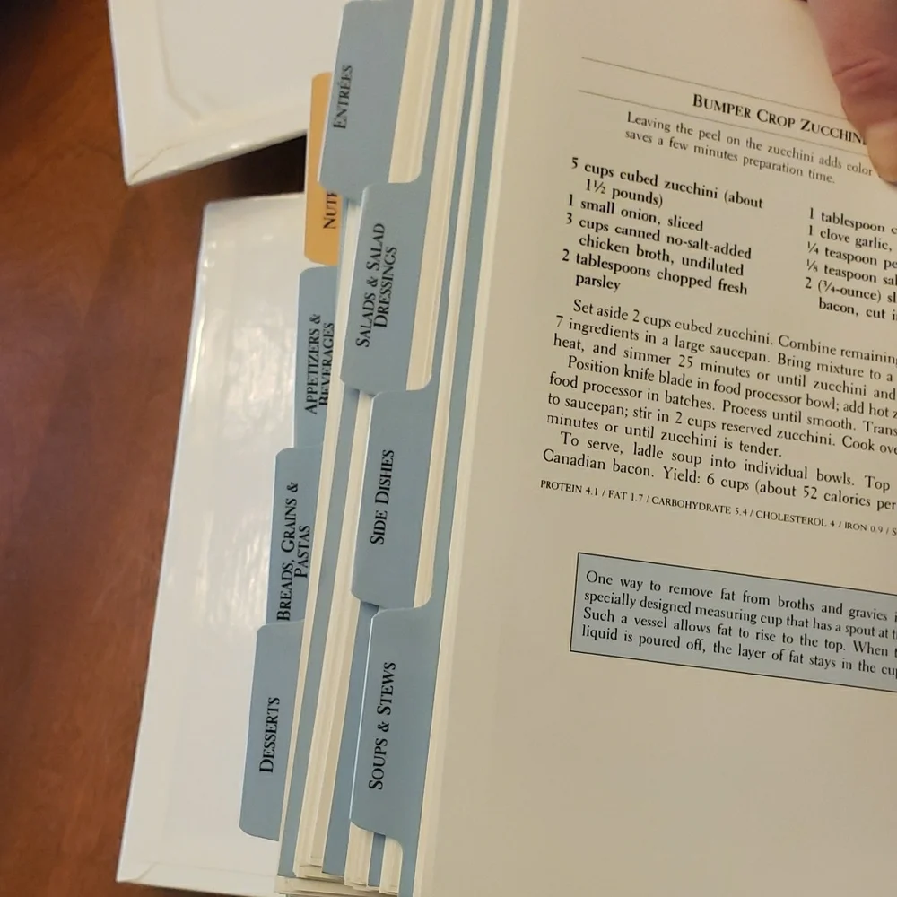 (2 Set) Light & Easy Cooking Collection Binders- Recipes & Menus
